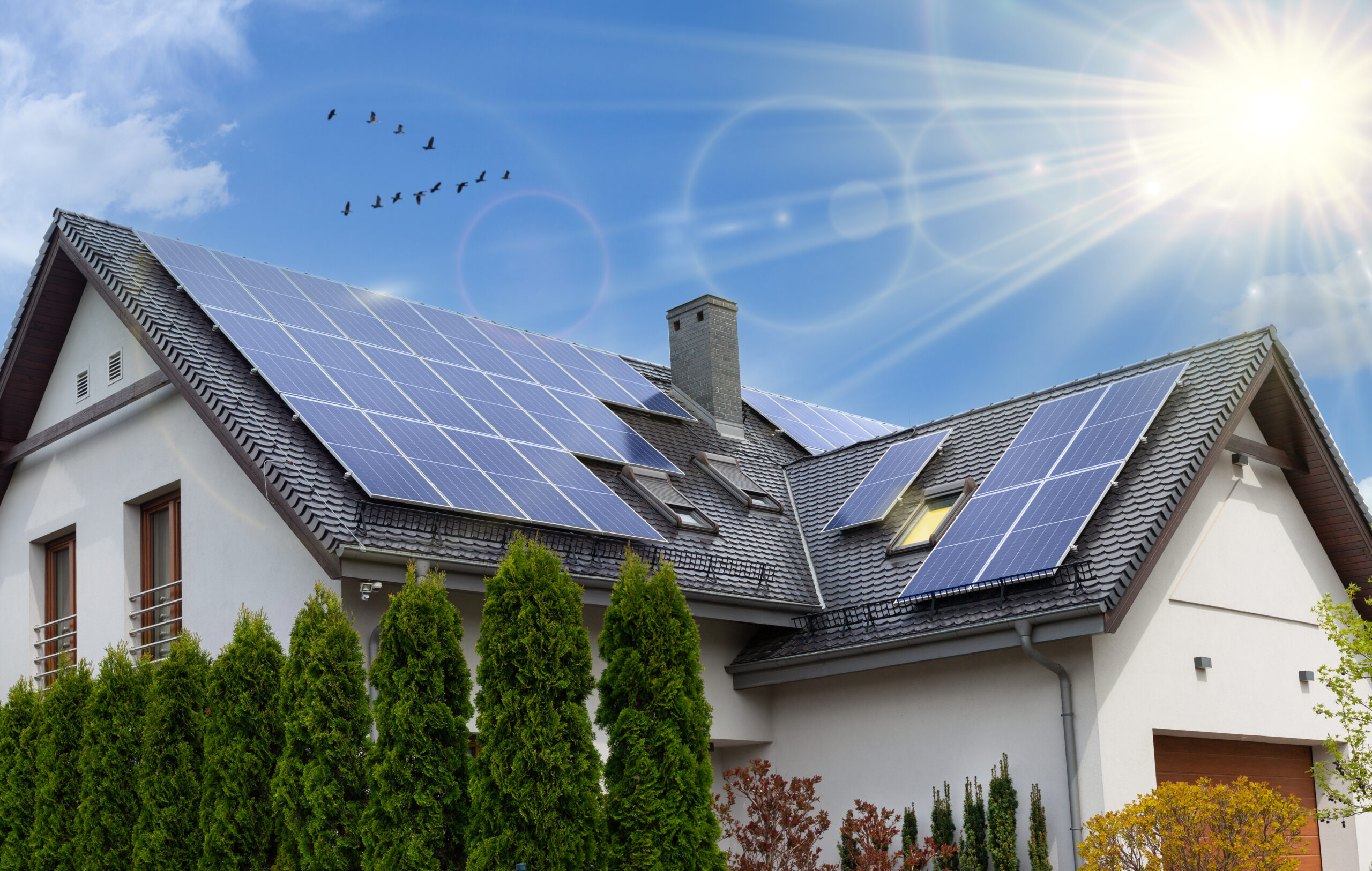 Best Off-Grid Solar Systems for UK Homes – Compare Prices & Features